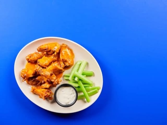 Half Order of Chicken Wings.